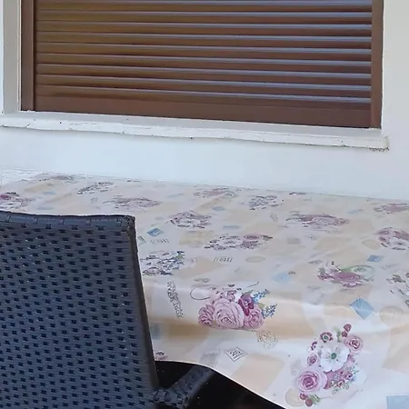 Stunning In With Wifi Apartman