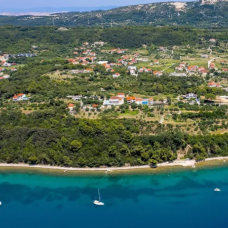 In Διαμέρισμα *